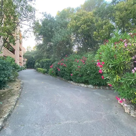 T2 Terrasse Jardin Proche Port Santa Lucia Lägenhet Saint-Raphaël
