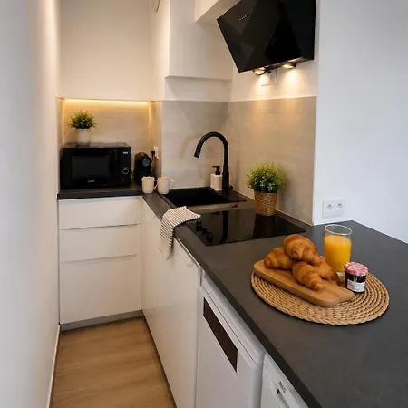 T2 Terrasse Jardin Proche Port Santa Lucia Lägenhet *